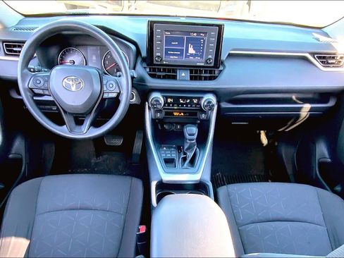 Used 2020 Toyota RAV4 XLE image 15