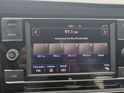 Used 2019 Volkswagen Jetta R-Line w/ R-Line Cold Weather Package image 13