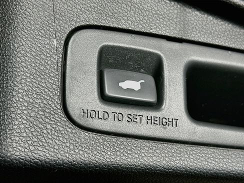 Used 2017 Honda CR-V Touring image 30