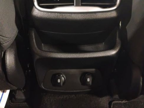Used 2020 Hyundai Santa Fe SE image 22