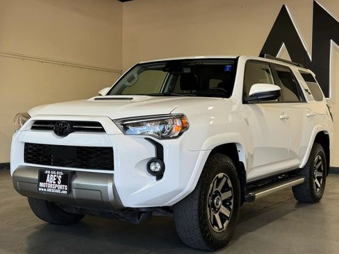 Used 2021 Toyota 4Runner TRD Off-Road AWD/4WD image 1