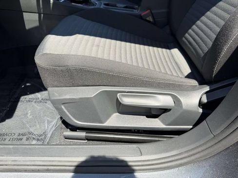 Used 2025 Volkswagen Jetta S FWD image 15