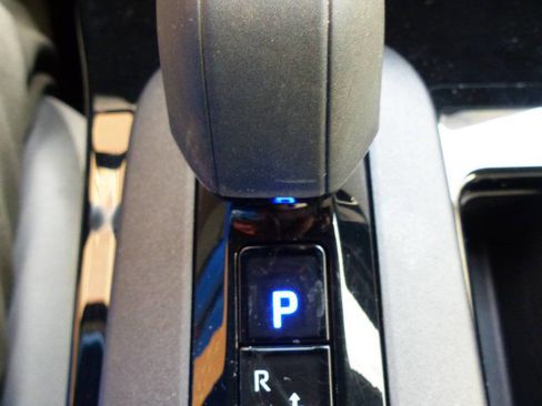 Used 2024 Toyota Prius LE FWD image 52