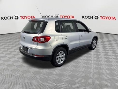 Used 2010 Volkswagen Tiguan SE AWD/4WD image 8