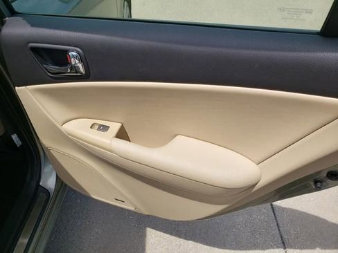 Used 2009 Hyundai Sonata Limited FWD image 17