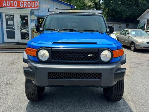 Used 2007 Toyota FJ Cruiser 4WD image 2