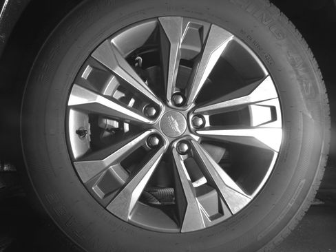 Used 2025 Chevrolet Equinox LT FWD image 9