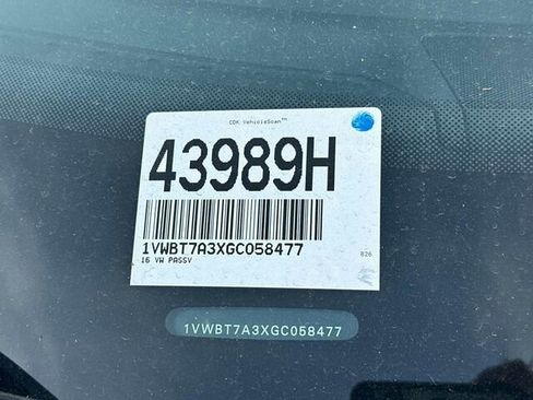 Used 2016 Volkswagen Passat 1.8T SE image 4