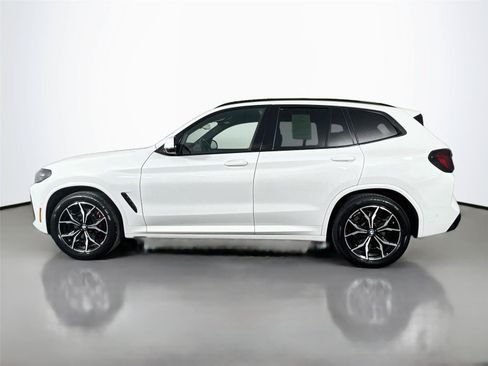 Used 2024 BMW X3 xDrive30i w/ Premium Package w/ZPA AWD/4WD image 3