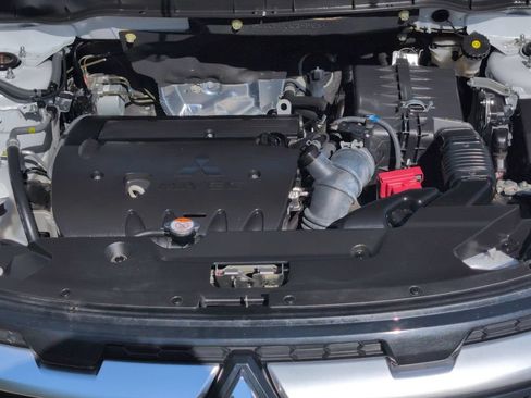 Used 2025 Mitsubishi Outlander Sport SE AWD/4WD image 34