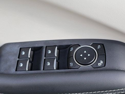 Used 2024 Ford Mustang Mach-E Premium image 38