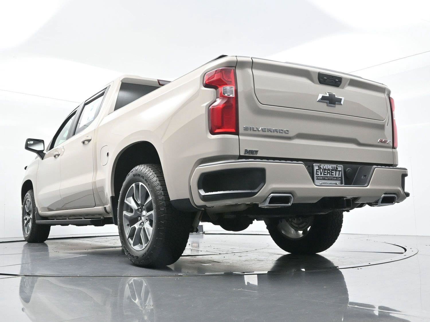 Used 2026 Chevrolet Silverado 1500 RST AWD/4WD image 48