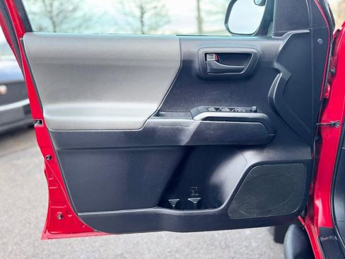 Used 2021 Toyota Tacoma SR image 12