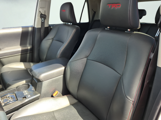 Used 2019 Toyota 4Runner TRD Off-Road Premium AWD/4WD image 2
