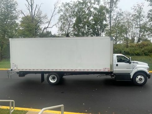 New 2026 Ford F750 2WD Regular Cab Super Duty image 5