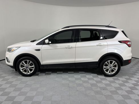 Used 2018 Ford Escape SEL FWD image 2