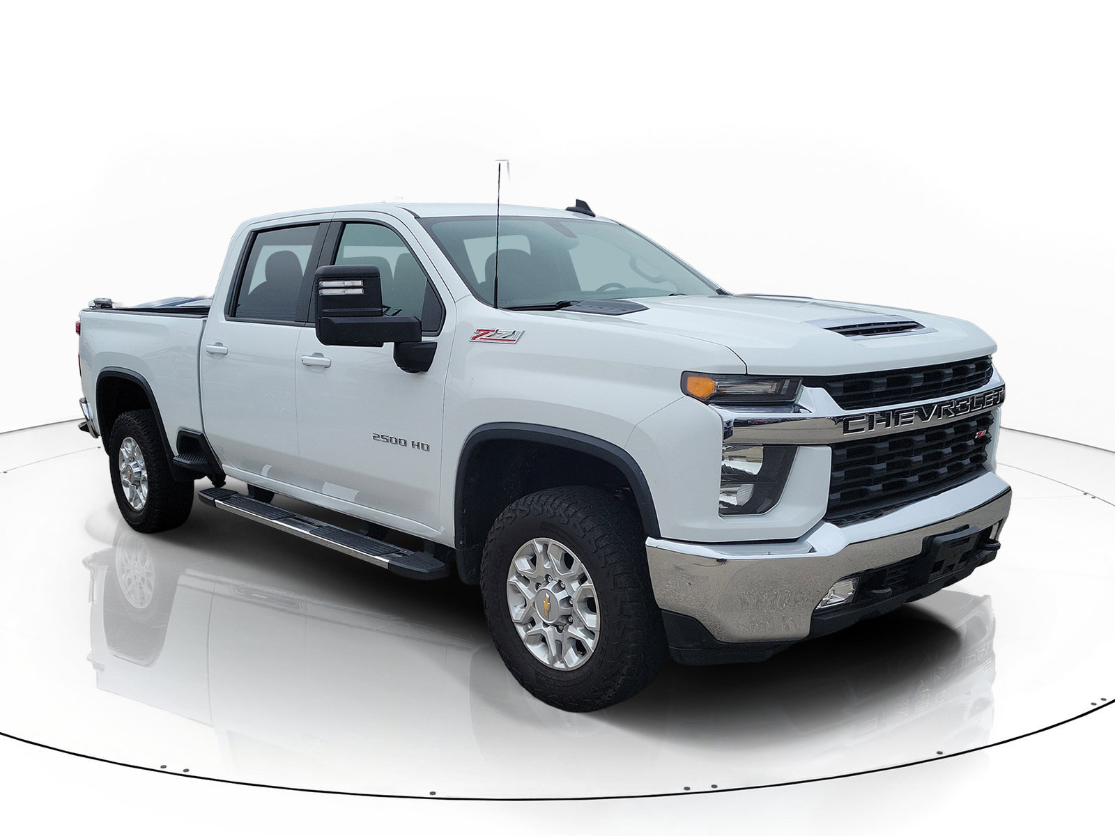 Used 2023 Chevrolet Silverado 2500 LT w/ Convenience Package AWD/4WD image 2