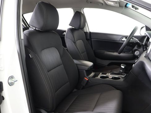 Used 2022 Kia Sportage LX image 26