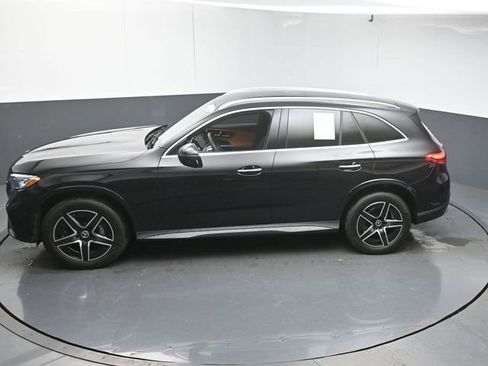 Used 2025 Mercedes-Benz GLC 300 image 46