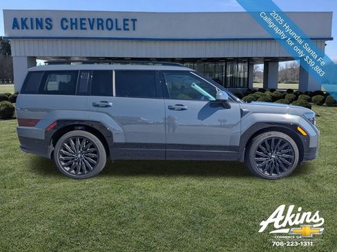 Used 2025 Hyundai Santa Fe Calligraphy AWD/4WD image 3