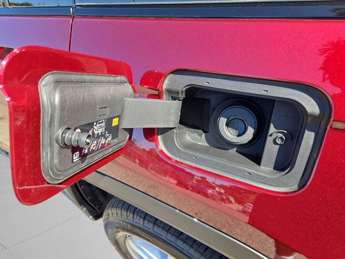 New 2025 Jeep Grand Cherokee Laredo X image 30