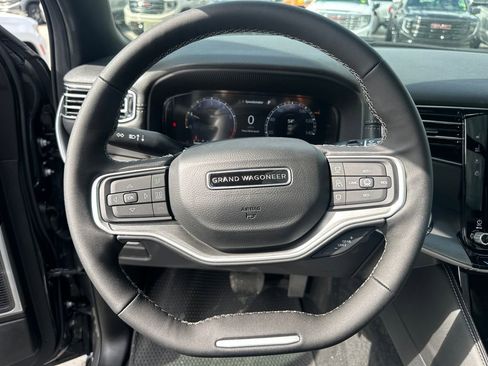 New 2026 Jeep Grand Wagoneer 4WD image 19