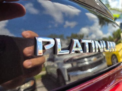 Used 2016 Nissan Maxima Platinum w/ Interior Lighting Package image 17