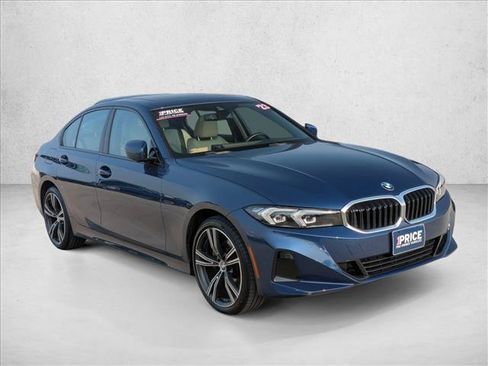 Used 2023 BMW 330i xDrive Sedan w/ Premium Package AWD/4WD image 3