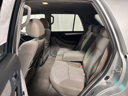 Used 2007 Toyota 4Runner SR5 AWD/4WD image 5