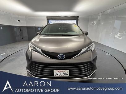 Used 2021 Toyota Sienna Limited