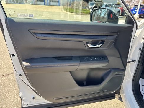 Used 2023 Honda CR-V Sport image 11