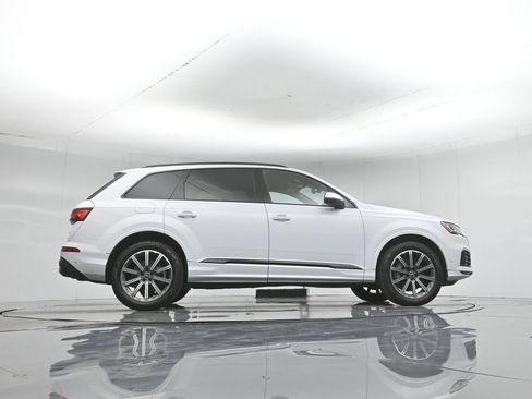 Used 2022 Audi Q7 2.0T Premium Plus w/ Premium Plus Package AWD/4WD image 8