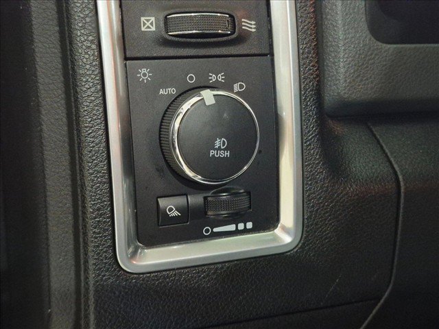 Used 2017 RAM 1500 Big Horn RWD image 16