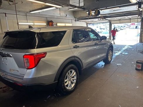 Used 2021 Ford Explorer 4WD image 6