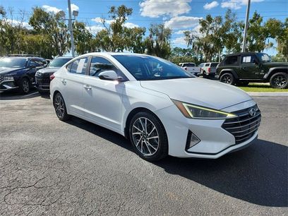 Used 2020 Hyundai Elantra Limited w/ Ultimate Package 03