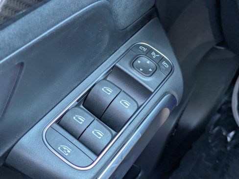 New 2026 Mercedes-Benz GLB 250 image 28