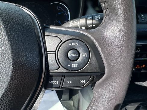 Used 2024 Toyota RAV4 XSE AWD/4WD image 19
