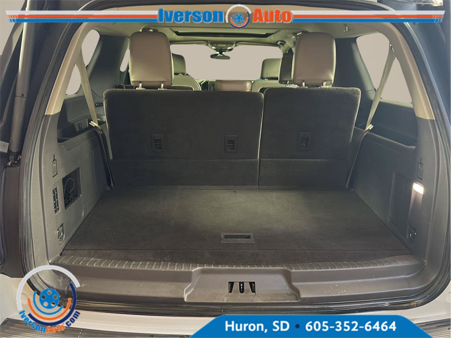 Used 2021 Ford Expedition Max Limited AWD/4WD image 9