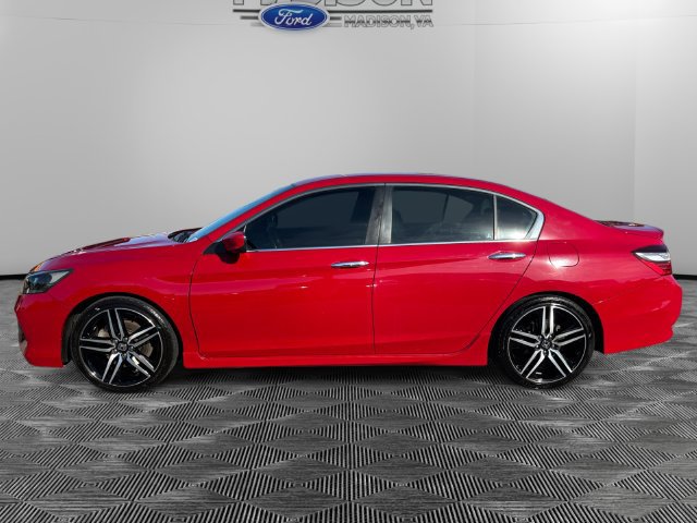 Used 2016 Honda Accord Sport image 2