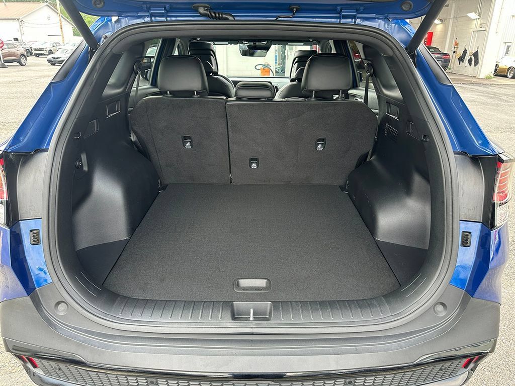 Used 2025 Kia Sportage X-Line w/ Premium Package AWD/4WD image 5