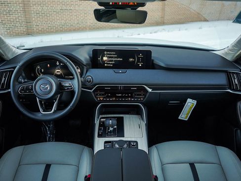 New 2026 MAZDA CX-90 Plug-In Hybrid w/Premium Sport AWD/4WD image 15
