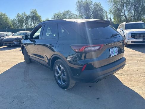 Used 2025 Ford Escape ST-Line Select AWD/4WD image 7