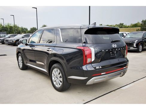 Certified 2025 Hyundai Palisade SEL FWD image 6