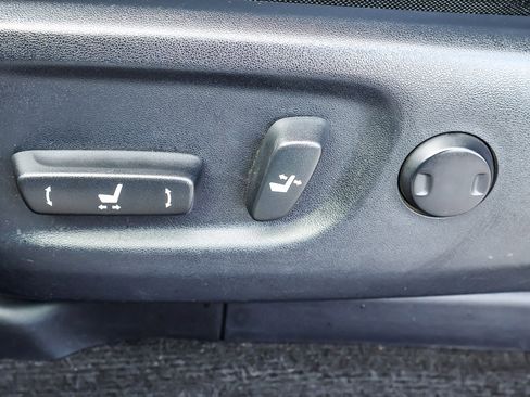 Used 2019 Toyota 4Runner SR5 image 10