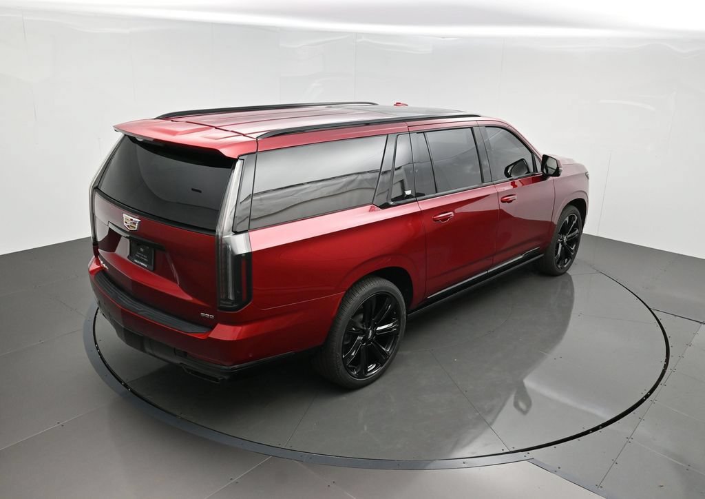 Certified 2025 Cadillac Escalade ESV Sport Platinum w/ LPO, Floor Liner Package AWD/4WD image 56