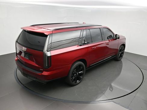 Used 2025 Cadillac Escalade ESV Sport Platinum w/ LPO, Floor Liner Package AWD/4WD image 56