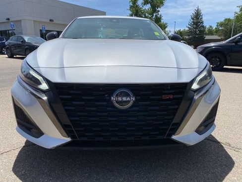 Used 2024 Nissan Altima 2.5 SR FWD image 8