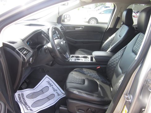 Used 2024 Ford Edge Titanium AWD/4WD image 10