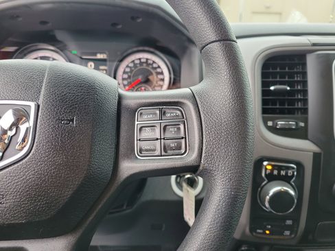 Used 2018 RAM 1500 Express image 23