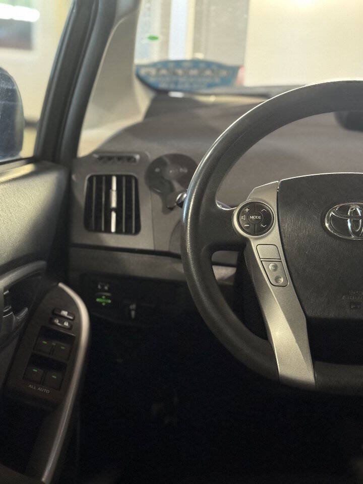 Used 2014 Toyota Prius Two FWD image 12